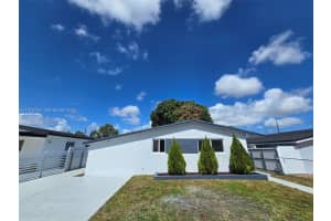 571 E 54th St Hialeah, FL 33013 - MLS#A11973723