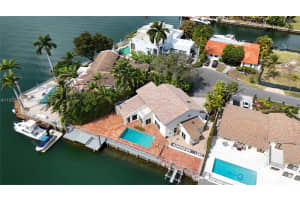 3226 Ne 168th St North Miami Beach, FL 33160 - MLS#A11973724