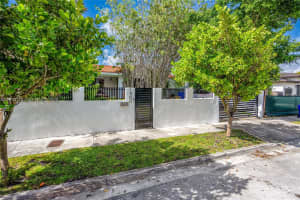 1360 Sw 16th St Miami, FL 33145 - MLS#A11973772