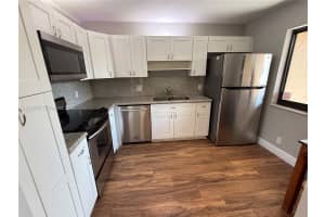 302 Lakeview Dr 204 Weston, FL 33326 - MLS#A11973775