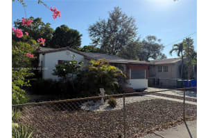 2750 Sw 26th St Miami, FL 33133 - MLS#A11973806