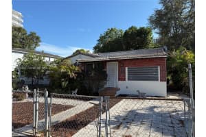 2750 Sw 26th St Miami, FL 33133 - MLS#A11973806