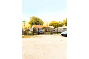 2281 Nw 81st Ter, Miami