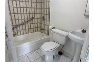 MLS# A11973835, Hollywood, Florida 33020