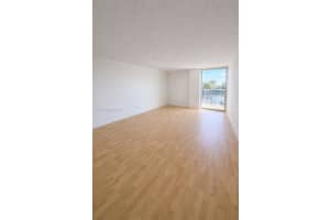 2000 Ne 135th St 207 North Miami, FL 33181 - MLS#A11973851