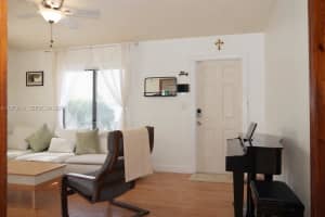 2330 Scott St Hollywood, FL 33020 - MLS#A11973864