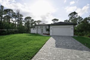 415 Higland Ave Lehigh Acres, FL 33972 - MLS#A11973882