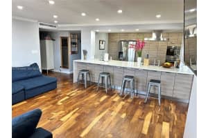 401 Golden Isles Dr 1013 Hallandale Beach, FL 33009 - MLS#A11973906