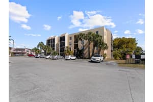 8005 Lake Dr 408 Doral, FL 33166 - MLS#A11973913