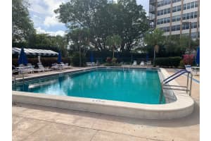 1400 Saint Charles 313 Pembroke Pines, FL 33026 - MLS#A11973938