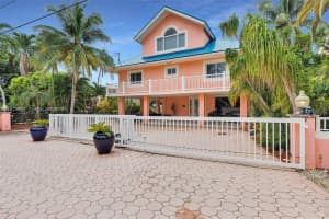 1218 Mockingbird Rd Key Largo, FL 33037 - MLS#A11973941