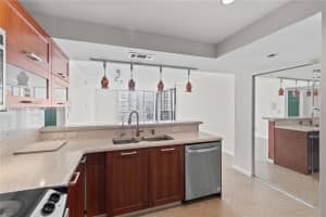 3675 N Country Club Dr APT 1803, Aventura, FL 33180, - MLS#A11973963