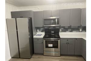 4000 Greenwood Ave 2 West Palm Beach, FL 33407 - MLS#A11973978