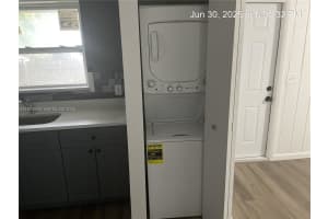 4000 Greenwood Ave 2 West Palm Beach, FL 33407 - MLS#A11973978