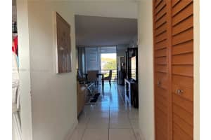 9900 Sunrise Lakes Blvd 210 Sunrise, FL 33322 - MLS#A11973991