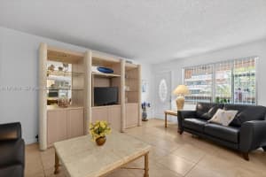 180 Ne 12th Ave 15b Hallandale Beach, FL 33009 - MLS#A11974004