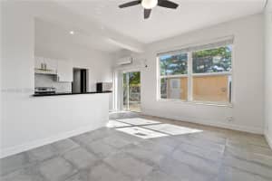 2204 Mckinley St 2 Hollywood, FL 33020 - MLS#A11974005