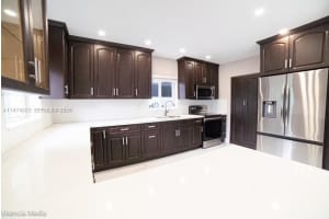 6271 Nw 110th St Hialeah, FL 33012 - MLS#A11974023