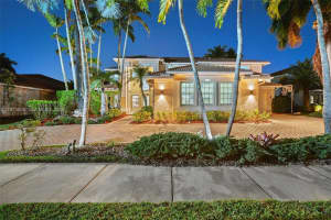 1537 Victoria Isle Way Weston, FL 33327 - MLS#A11974028