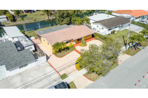 4600 Sw 104th Ave Miami, FL 33165 - MLS#A11974065