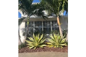 9048 Carlyle Ave Surfside, FL 33154 - MLS#A11974072