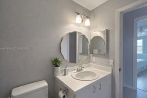 15328 Sw 111th St, Miami