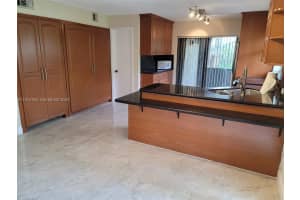 6 Wimbledon Lake Dr 252 Plantation, FL 33324 - MLS#A11974109