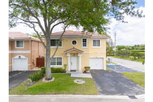 10 110th Ave , Plantation, FL 33324 - MLS#A11974117