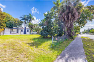 219 Ne 141st St Miami, FL 33161 - MLS#A11974120