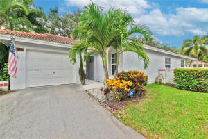 1361 Seagrape Cir Weston, FL 33326 - MLS#A11974127