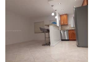 714 Ne 10th St 103 Hallandale Beach, FL 33009 - MLS#A11974128