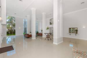 9725 Nw 52nd St 213 Doral, FL 33178 - MLS#A11974130