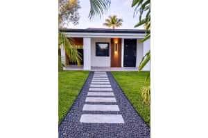 1645 Ne 180th St North Miami Beach, FL 33162 - MLS#A11974145