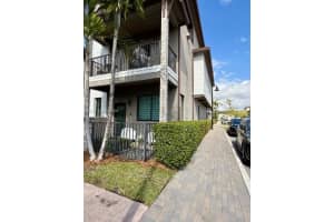 4903 Nw 83rd Path Doral, FL 33166 - MLS#A11974196