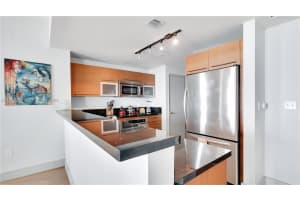 244 Biscayne Blvd 2109 Miami, FL 33132 - MLS#A11974218