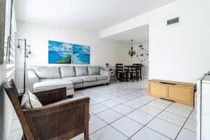 6926 Nw 166th Ter 1302 Miami Lakes, FL 33014 - MLS#A11974219