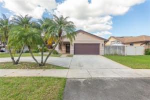 11945 Sw 54th St, Cooper City