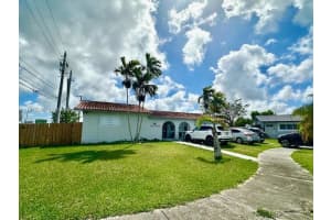 10700 Sw 70th St Miami, FL 33173 - MLS#A11974240