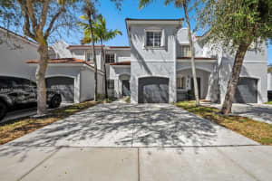 930 Sw 147th Ct Miami, FL 33194 - MLS#A11974242