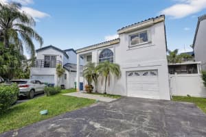 221 Ne 212th St Miami, FL 33179 - MLS#A11974251