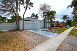 4940 Sw 94th Way Cooper City, FL 33328 - MLS#A11974293