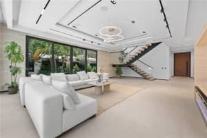 255 Capri Ave Lauderdale By The Sea, FL 33308 - MLS#A11974322