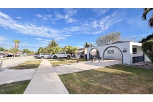 5640 Hayes St 5640 Hollywood, FL 33021 - MLS#A11974330