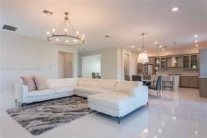 8555 E Baypoint Cir Parkland, FL 33076 - MLS#A11974335