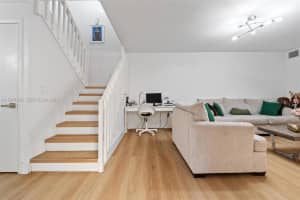 806 Sw 119th Way Davie, FL 33325 - MLS#A11974348