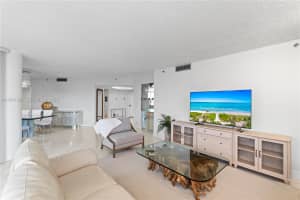 20191 E Country Club Dr 407 Aventura, FL 33180 - MLS#A11974391