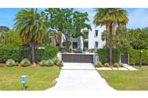 12021 Nw 4th St, Plantation