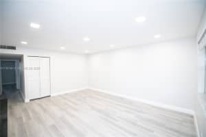 8704 35th St , Coral Springs, FL 33065 - MLS#A11974412