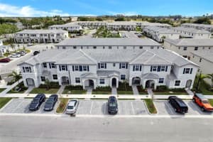 1757 Se 26th Ter, Homestead