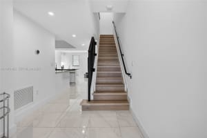 5467 W Oak Way, Dania Beach